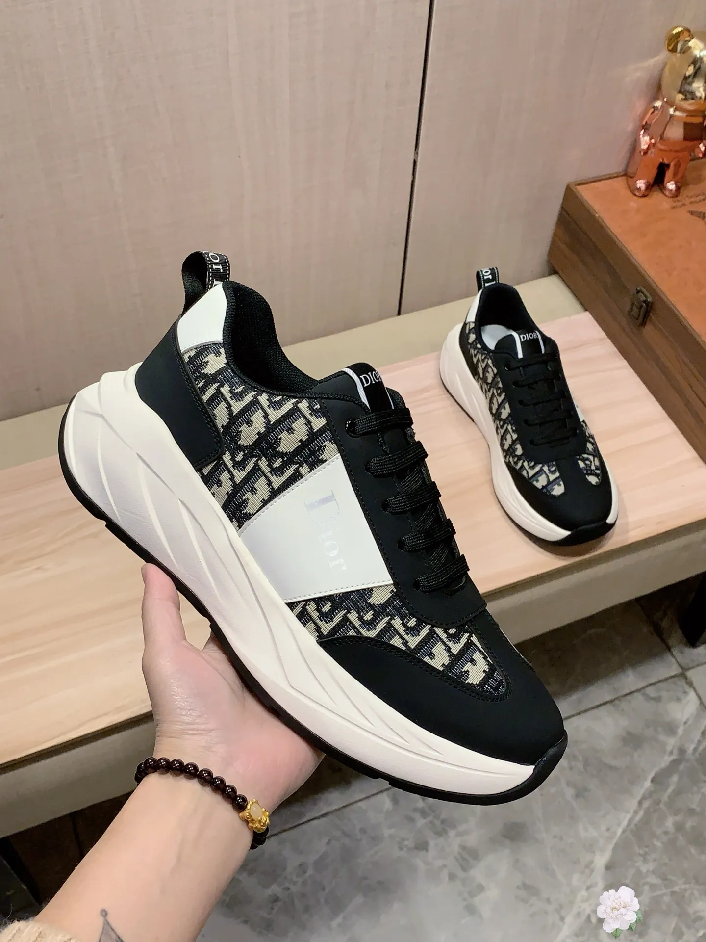Men's Men's Shoes💰460💰💰🎩🎩[Lightning][Lightning] "Dior DIOR*" The latest and most popular casual shoes, top brand [seduce] luxury~purchase, top~quality. [Strong] The upper is made of imported breathable cowhide with material ➕ breathable sheepskin feet (•) and fine workmanship. The original stylish and stylish soft rubber wear-resistant and non-slip outsole is light and comfortable on the feet. The real thing looks better when photographed. 305: code: 38-44, 2️⃣ colors selected